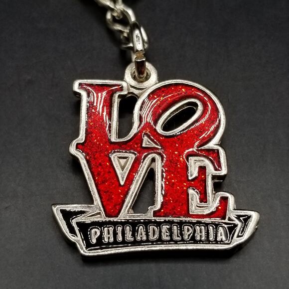 Philadelphia Souvenir Keychain LOVE Liberty Bell Ben Franklin Travel Collectible - Picture 1 of 7